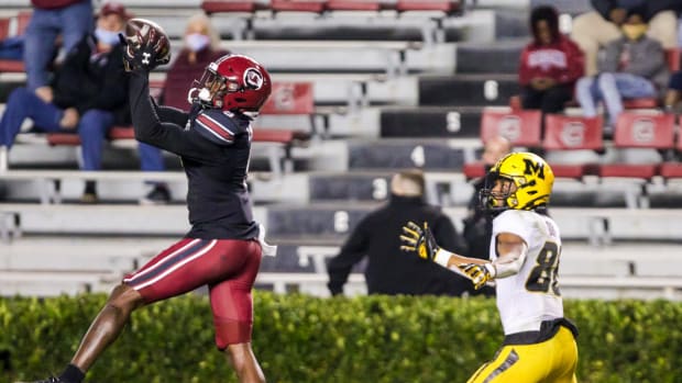 Cornerback Cam Smith South Carolina - Missouri player is Tauskie Dove - photo 2021